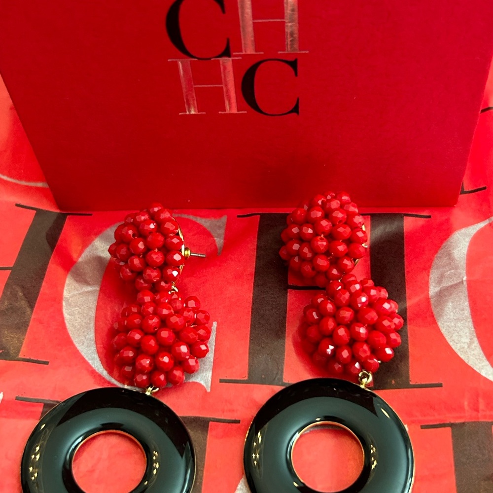 Carolina Herrera Red Beads with Black Acrylic Circle